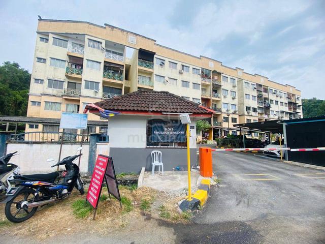 Pangsapuri Seri Mewah (Blok B) 1