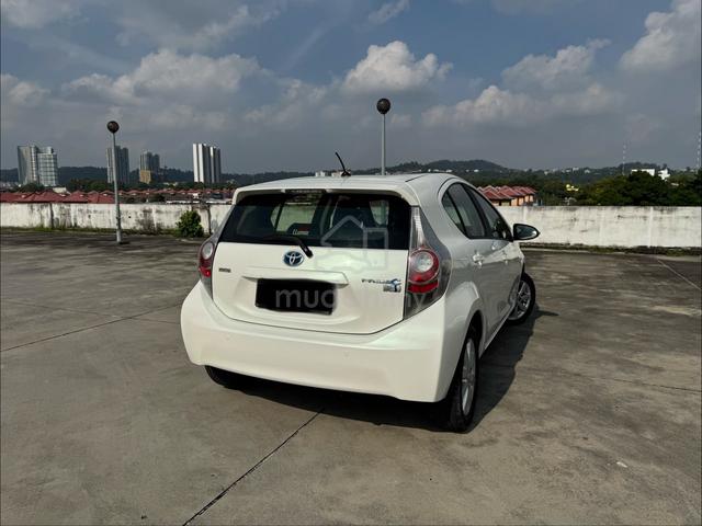 2013 Toyota PRIUS C 1.5 (HYBRID) (A)FULLSRV TOYOTA - 4