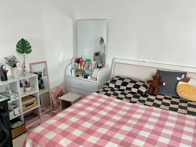 Cozy Furnished Corner Room at Arena Residence, Bayan Baru, Penang  1