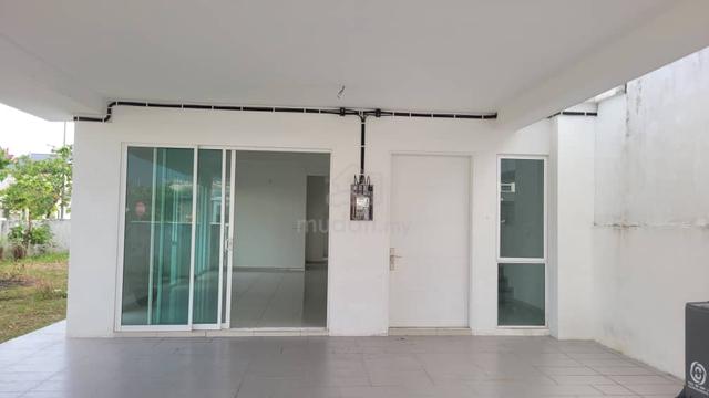 Corner house fellona 1