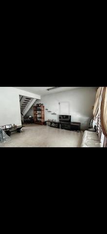 Double Storey Terrace Greenlane, Nice Location, Freehold 1