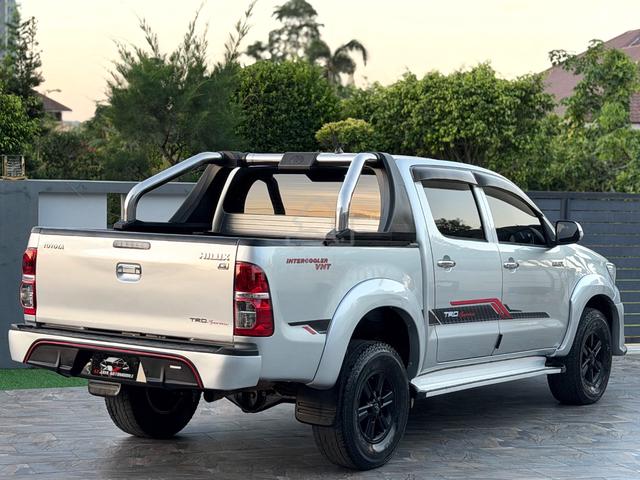 2014 Toyota HILUX 2.5 G VNT (A) CONVERT TRD AAA++ - 4