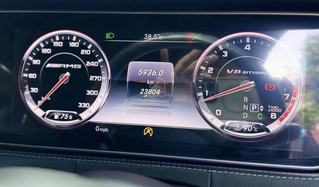 2016 Mercedes Benz S63 AMG 5.5 (A) - 4