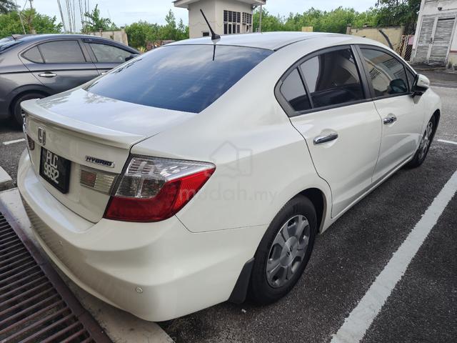 2013 Honda CIVIC 1.5 (HYBRID) (A) - 4