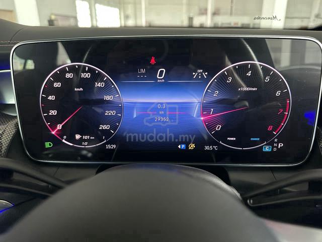 2023 Mercedes Benz GLC300 2.0 AMG LINE Mil 29K Km - 3