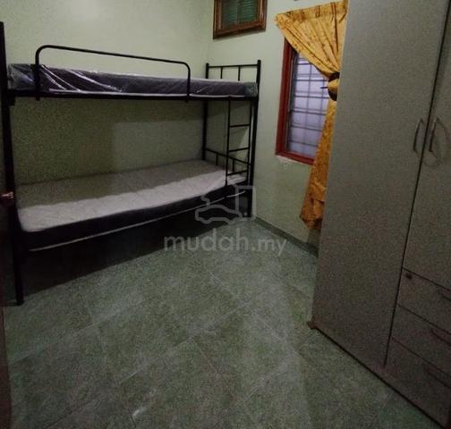 Bilik untuk disewa di PPR Kerinchi 1