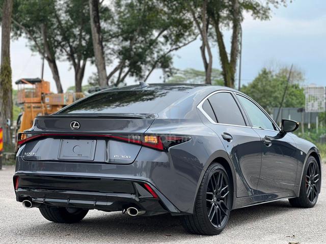 2021 Lexus IS 300 2.0 F SPORT MODE BLACK 39K KM - 4
