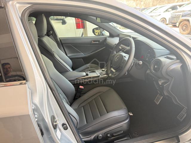 13641 2023 Lexus IS300 2.0 F-SPORT (A) UNREG - 4