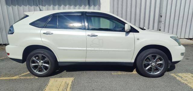Toyota Harrier 2.4  L-Package Alcantara Seats (A) - 3