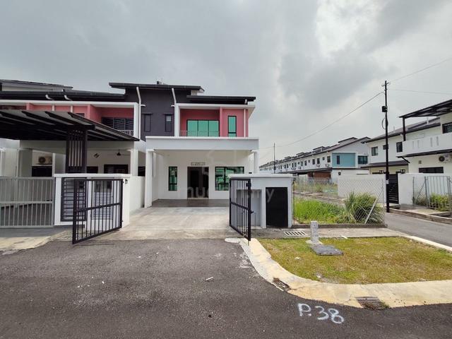 Renovated | End Lot + Land Double Storey @ Jenderam 1