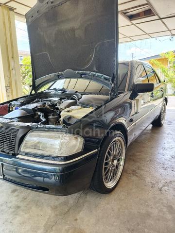1995 Mercedes Benz 220E 2.2 W124 (A) - 1