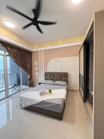 LUXURY BALCONY ROOM @ Butterworth 1