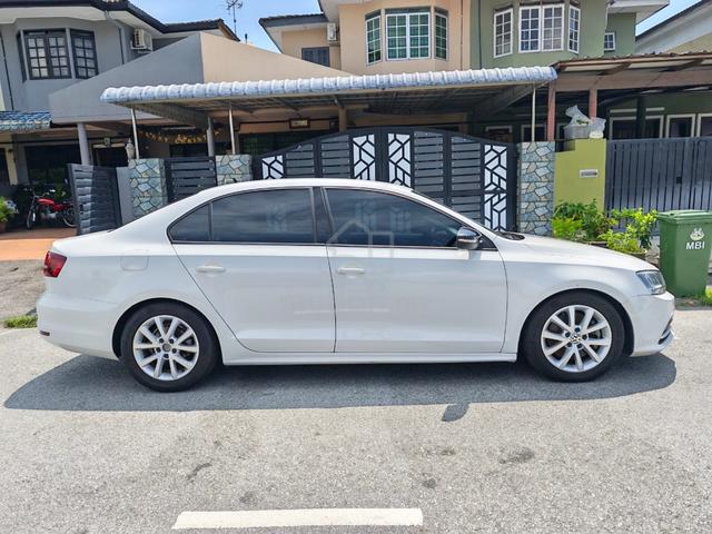 2017 Volkswagen JETTA 1.4 TSI TRENDLINE (CKD) - 2