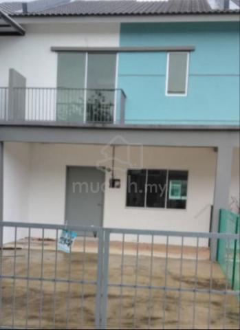 Double Storey Terrace at Tmn Arowana 1