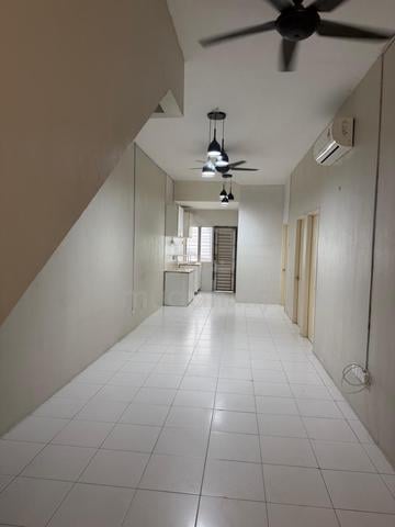 Townhouse Pearl Villa Bandar Saujana Putra to Rent 1