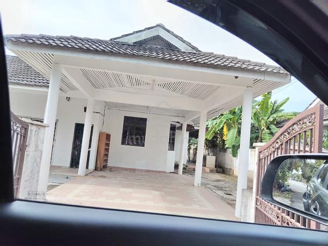 6 bedroom bungalow 1
