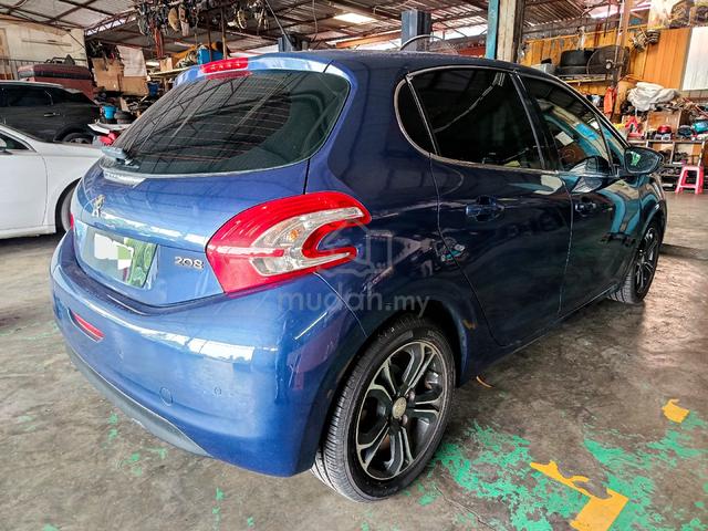 2014 Peugeot 208 1.6 VTI ALLURE (A) - 4