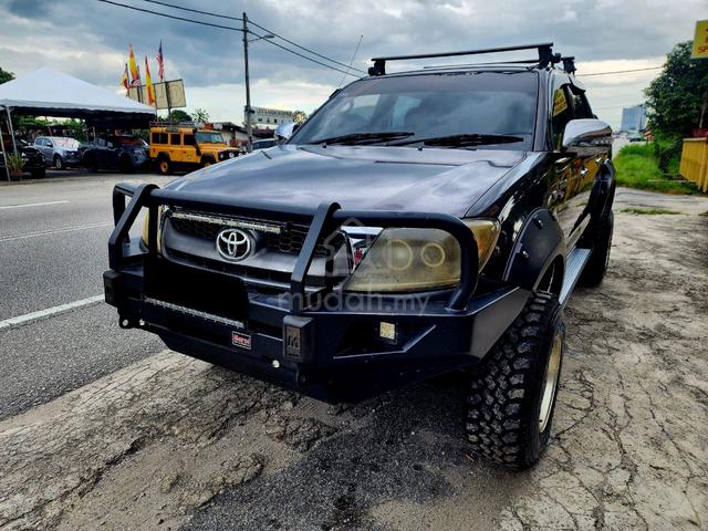 Toyota HILUX 2.5(M)VIGO D/C G D4D 4X4 PICKUP TRUCK - 2