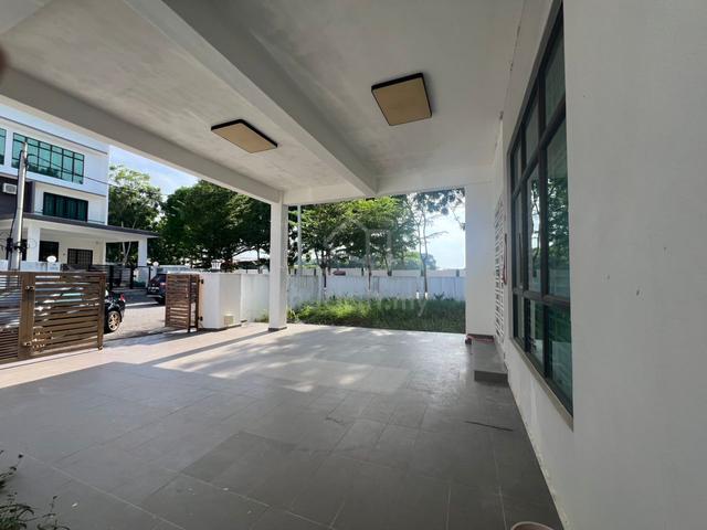 Melaka Ayer Keroh Ozana Residence CORNER 2.5 Storey Terrace For Sale 1