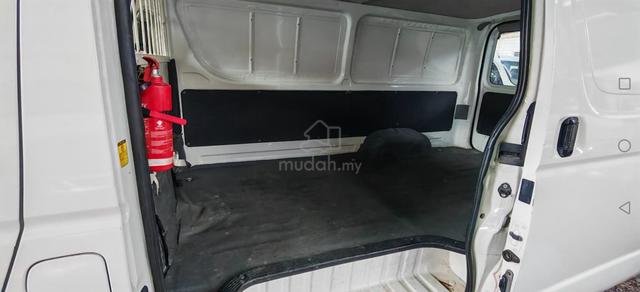 2013 Toyota HIACE 2.5 KDH200R FACELIFT (M) - 5