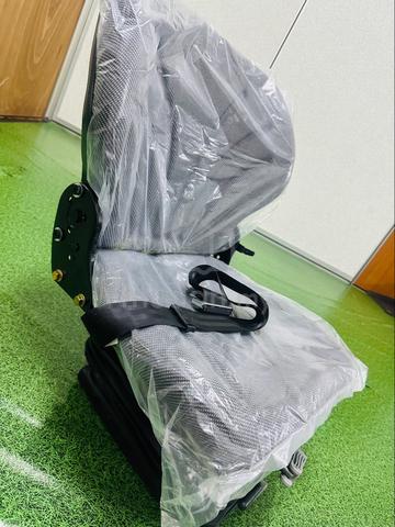 Heavy Machinery Seat - photo 3 of 5