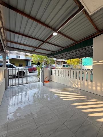 Batu Pahat, Taman Banang Jaya, 2 Tingkat 3Bilik, Full loan, Evergreen 1