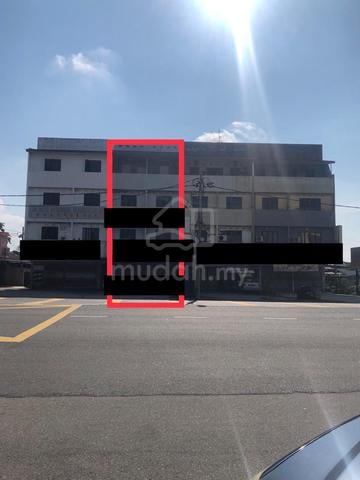 FREEHOLD - 4 STOREY SHOP LOT Facing Main Road 1