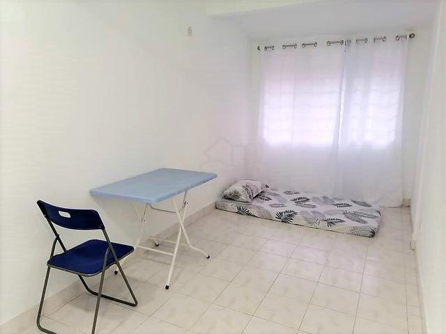 Bilik medium untuk disewa - SG6 (Fasa 6) Sri Gombak 1