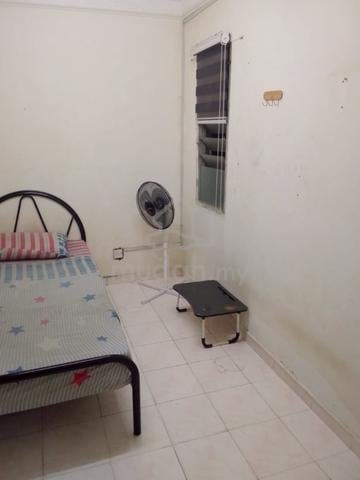 Apartment Lestari (Damansara Damai) 1
