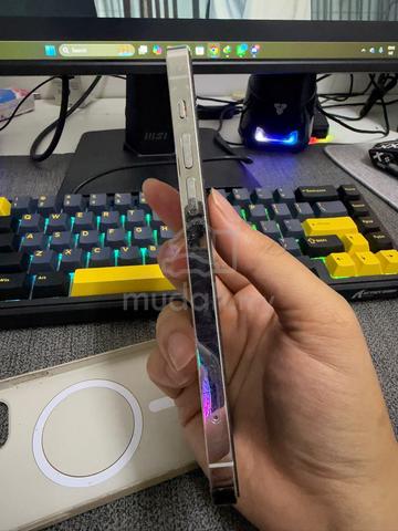 Iphone 12 Pro 256gb Silver - photo 4 of 6