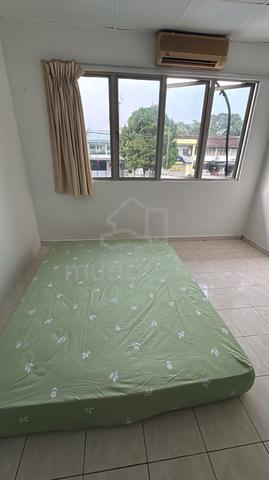 Extremely Convenient Section 14 Petaling Jaya Air-Cond ROOM for Rent 1