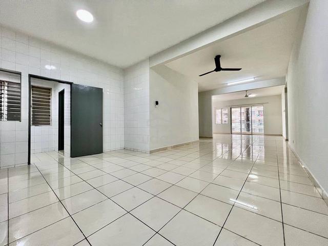 Platinum Hill PV 8 1