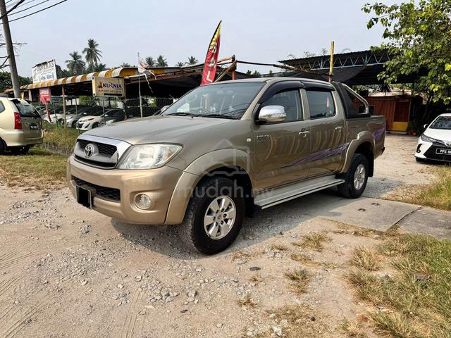 2010 Toyota HILUX 2.5 Double cab FACELIFT (M) - 3