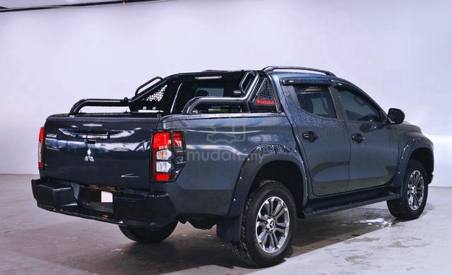 2023 Mitsubishi TRITON 2.4 VGT PREMIUM49K MILEAGE - 4