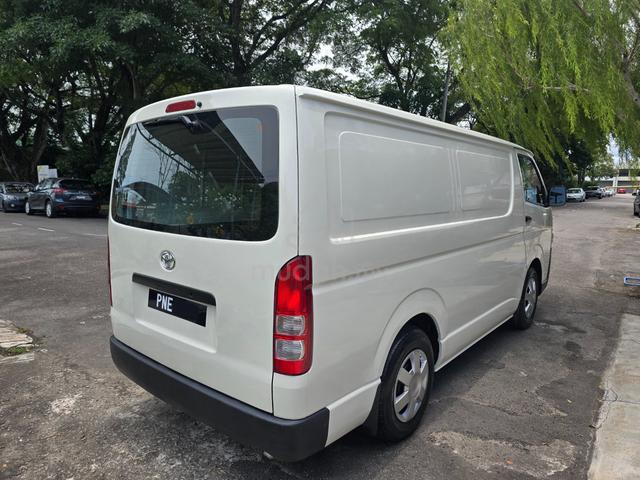 2017 Toyota HIACE 2.5 (M) Panel Van - 5