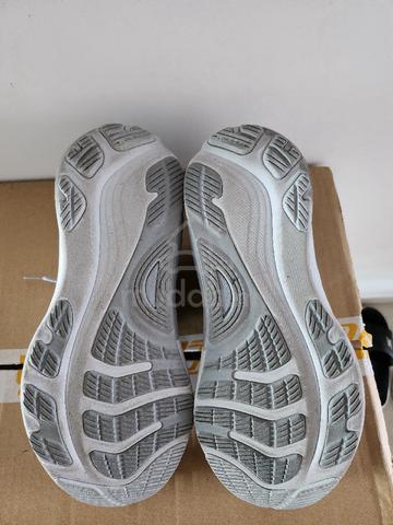 Asics Gel-Kayano 32 Running Shoes
Light Grey - photo 5 of 5