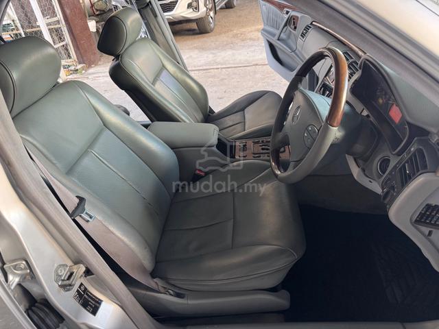 2001 Mercedes Benz E200 K  2.0 (A)AAA condition - 3