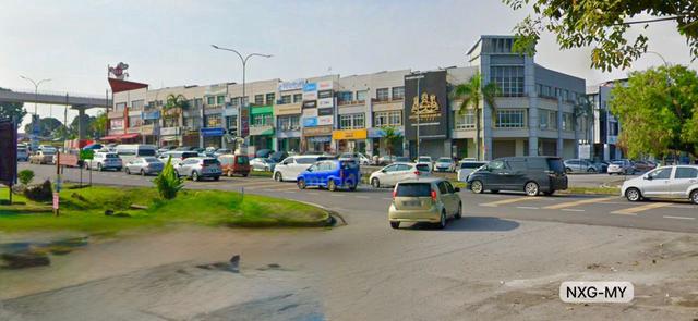 High Traffic!! 30x75 Bayu Tinggi Klang 3 Storey Corner Shoplot 1