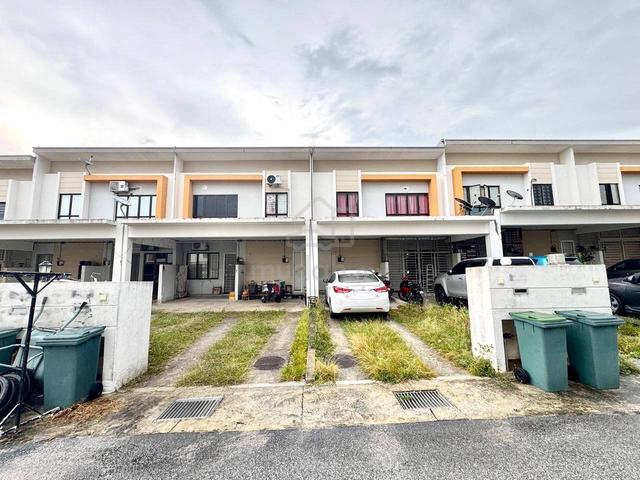 TERMURAH !!! Townhouse Upper Unit Villa Kesuma Semenyih 1