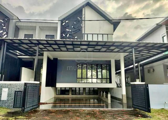 2.5 Storey Semi Detached House at Ipoh South Precinct, Botani 2
