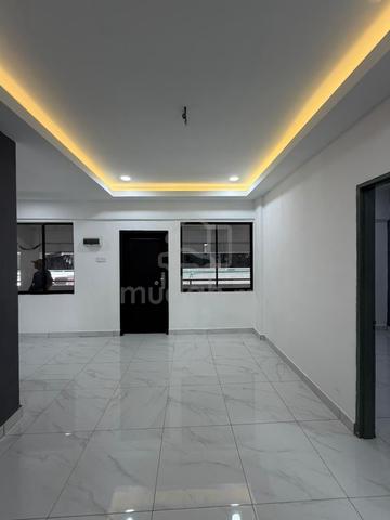 Taman Molek 1