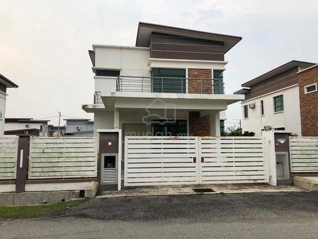 Taman pays rumput perdana, taman orkid, bungalow 1