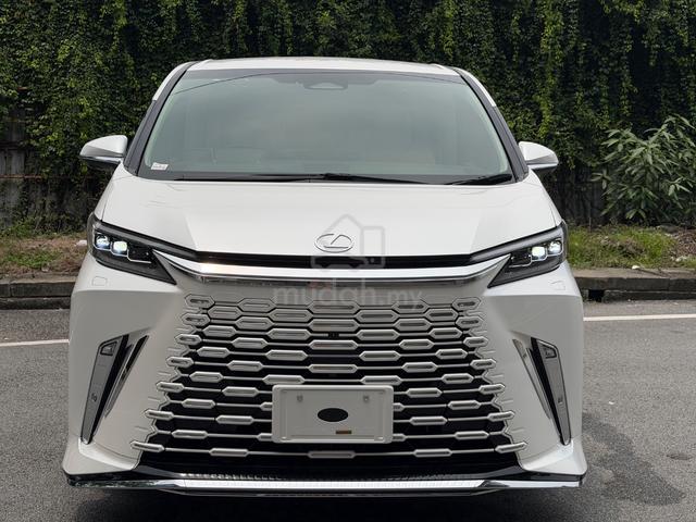 WHITE SEAT 2024 Lexus LM 2.4 500H VERSION L BDYKIT - 3