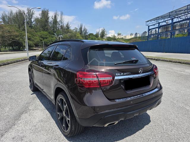 2017 Mercedes Benz GLA200 (CBU) 1.6 (A) PUSH START - 2