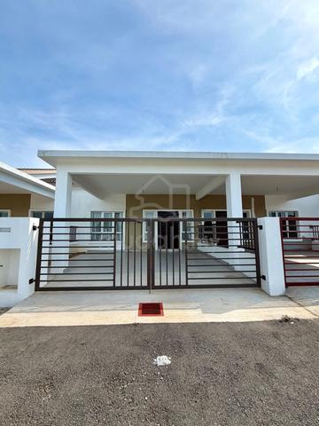 Single Storey Terrace 1 Tingkat Batu Berendam Sutera Wangi 1