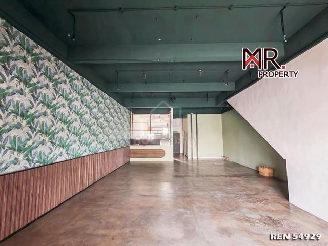 PRIME AREA Double Storey Shop Lot Bandar Amanjaya FOR RENT 1