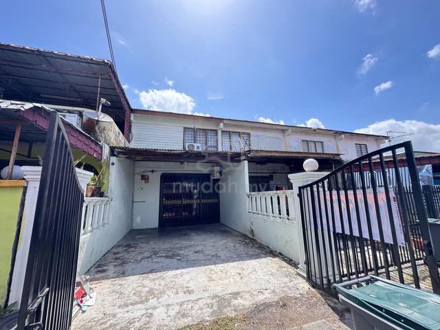 Permas Jaya 2 Storey Low cost kitchen fully extended 1