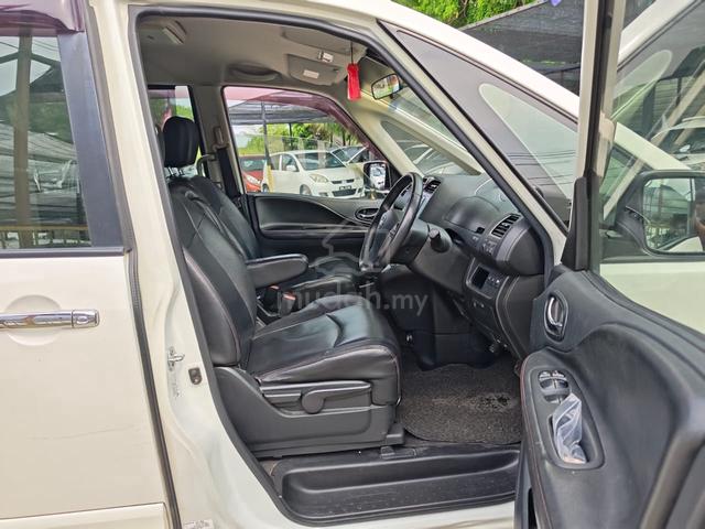 2013 Nissan SERENA FULL SPEC 2.0 (AUTO) - 4