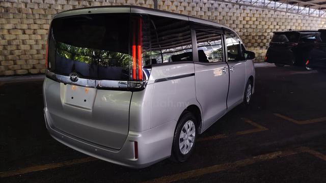 2022 Toyota NOAH 2.0 X MZRA95W (A) - 3