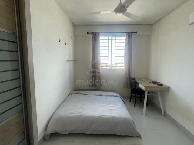 Centrio Avenue Master Bedroom 1
